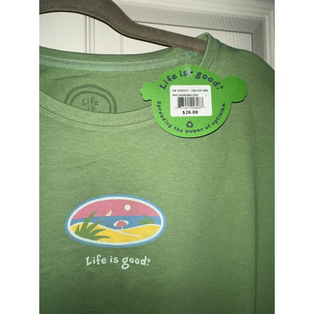 NWT Life Is Good Womens Crusher Tee Green Size S Beach Oval